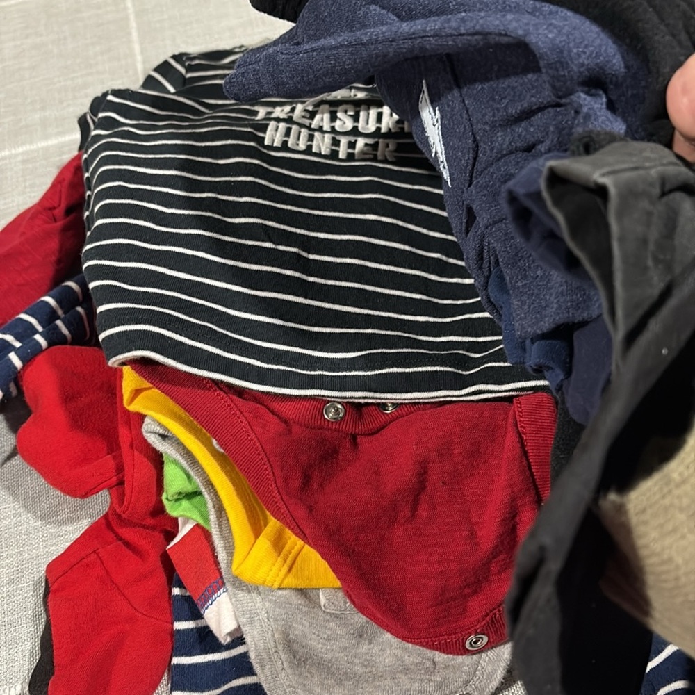 Boy clothes bundle - Picture 8 of 8